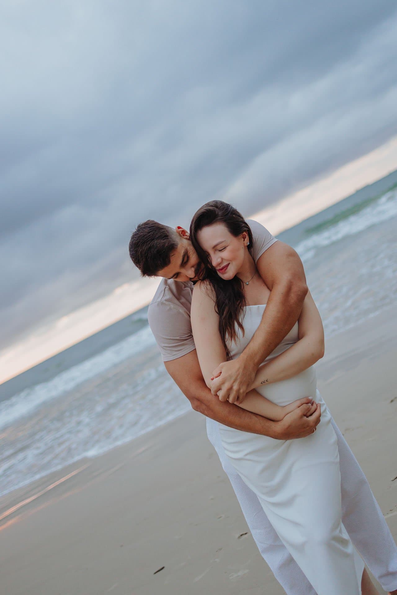 Casal ao ar livre
